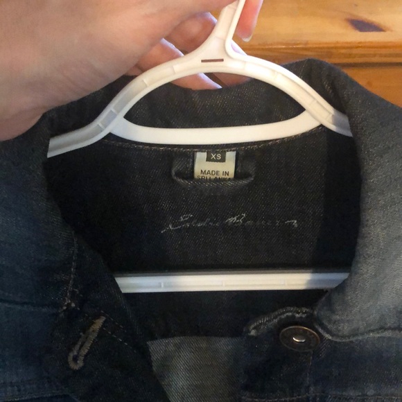 Super Cute Modern Dark Denim Jean Jacket - Picture 3 of 4